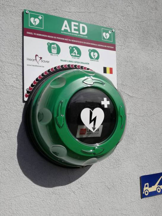 Waar vind ik een AED in de buurt
