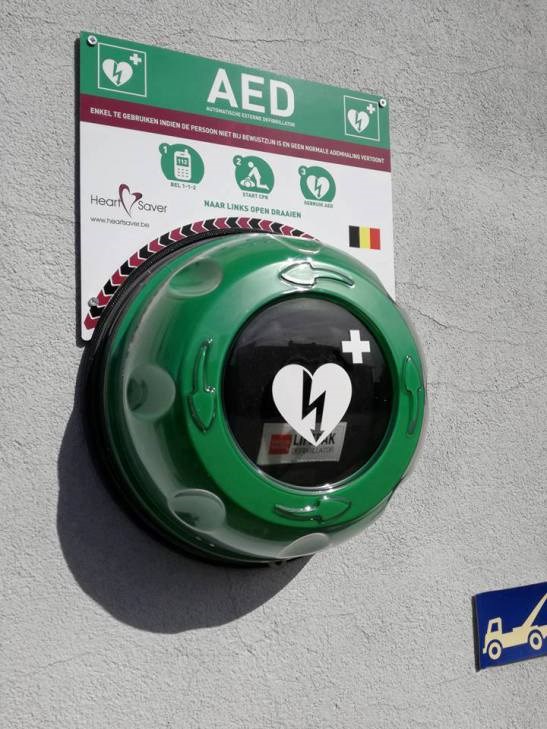 Waar vind ik een AED in de buurt Dirkshornbruist