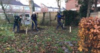 Team Duurzaamheid tuin gereedmaken De Meerkoet 3